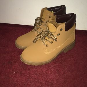 (Negotiable) Brown ankle boots